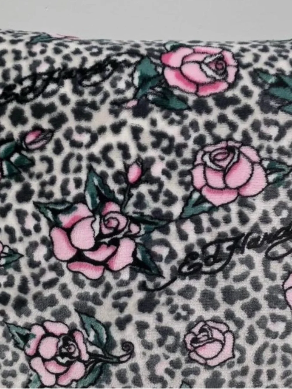 NWT Ed Hardy Decorative Pink Rose Leopard Print Pillow Set of 2